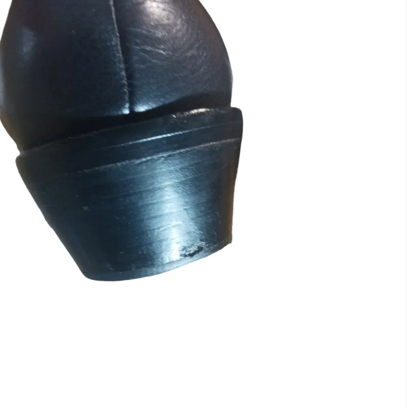 Coach Black Leather Booties Ankle Boots w Gold Chain Detail size 9 - Picture 11 of 13